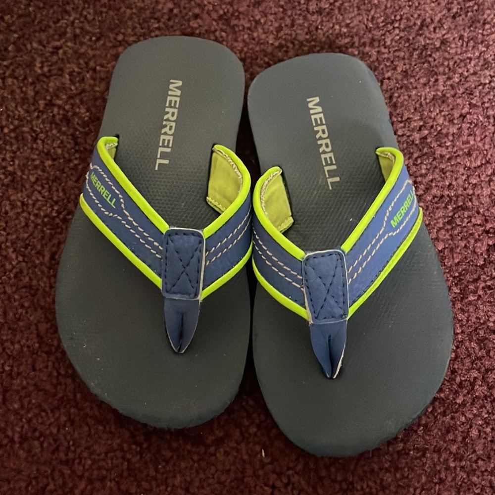 🏜️Merrell Kids Flip Flops🏜️ - Picture 2 of 7